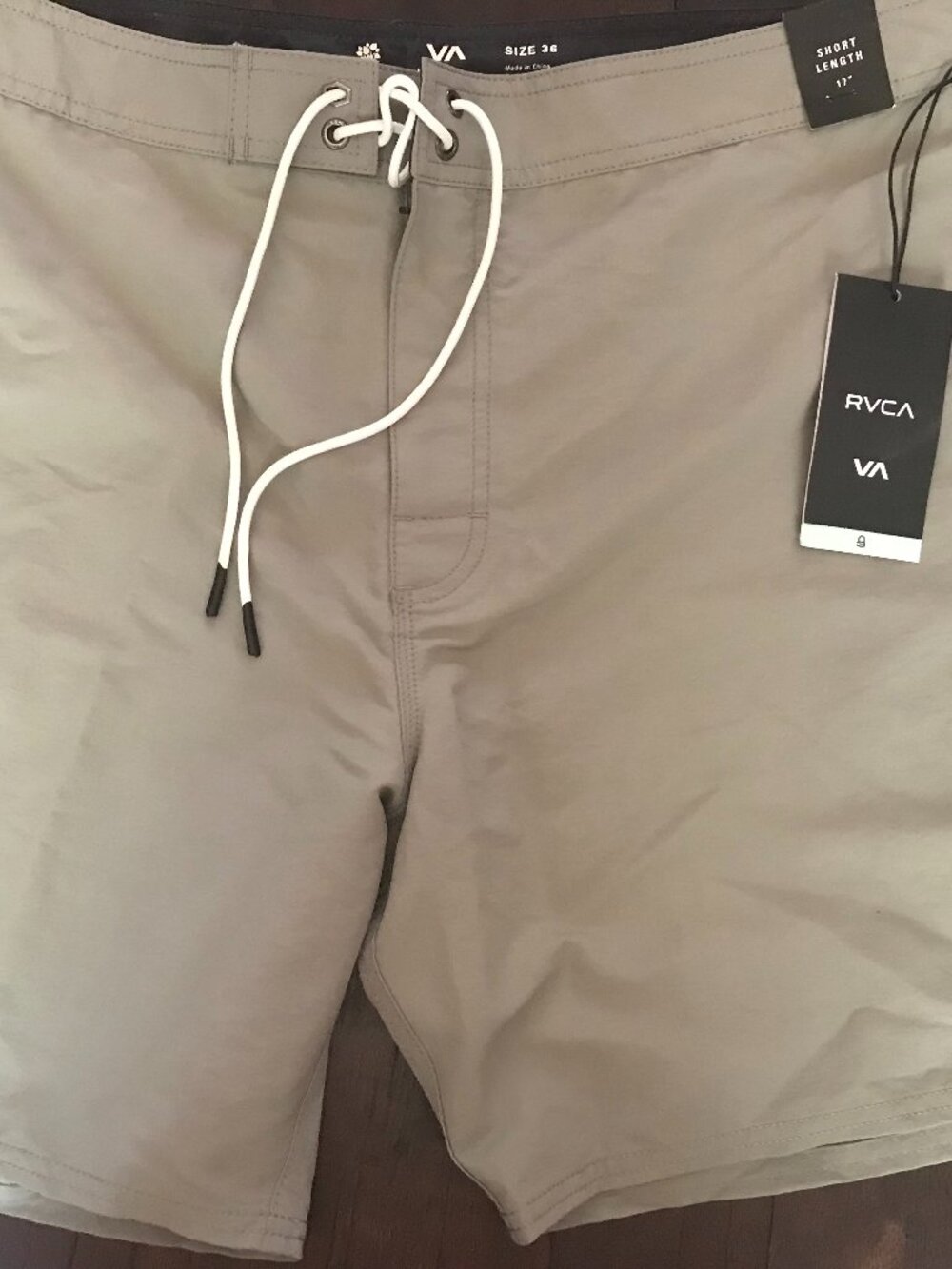 RVCA Board Shorts Men's New With Tags